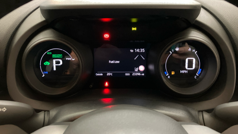 Toyota Yaris 1.5 Hybrid Design 5dr CVT Hybrid Hatchback
